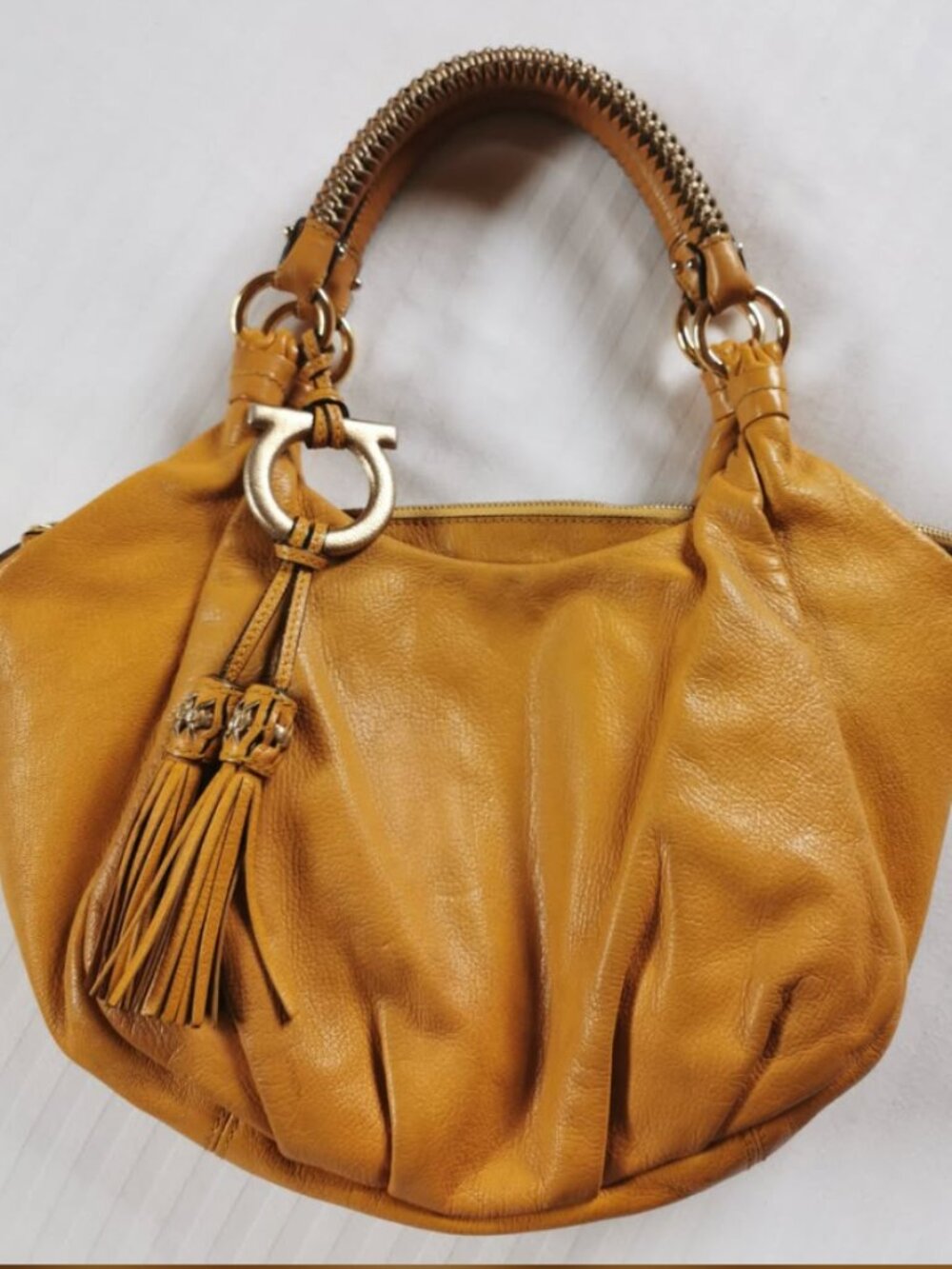 Salvatore Ferragamo Hobo leather bag